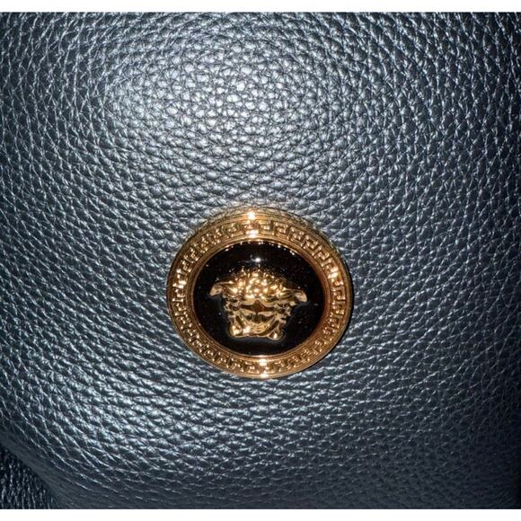 VERSACE Grained Calfskin La Medusa Convertible Tote Bag Black NWT - Picture 7 of 14
